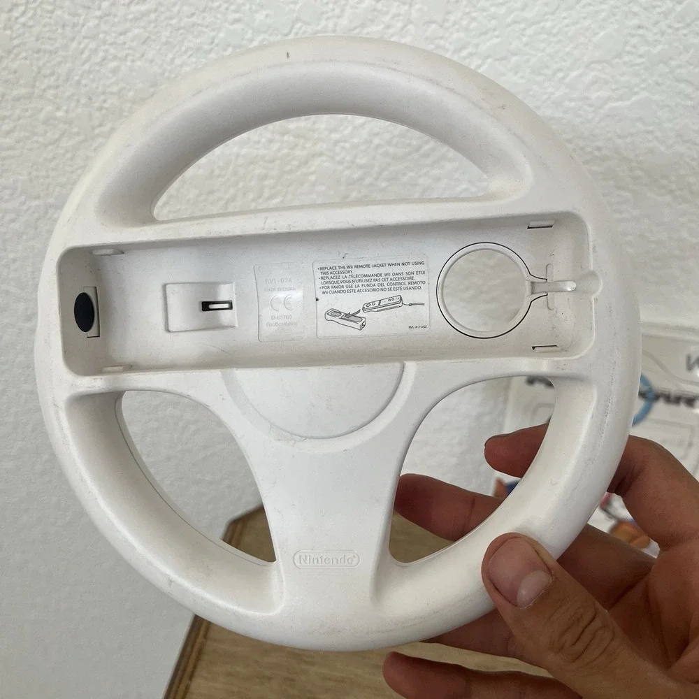 Mario Kart Wii CIB W/ Manual + 2 Steering Wheels - Wii